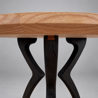 Vienna | A Side Table with Timeless Character