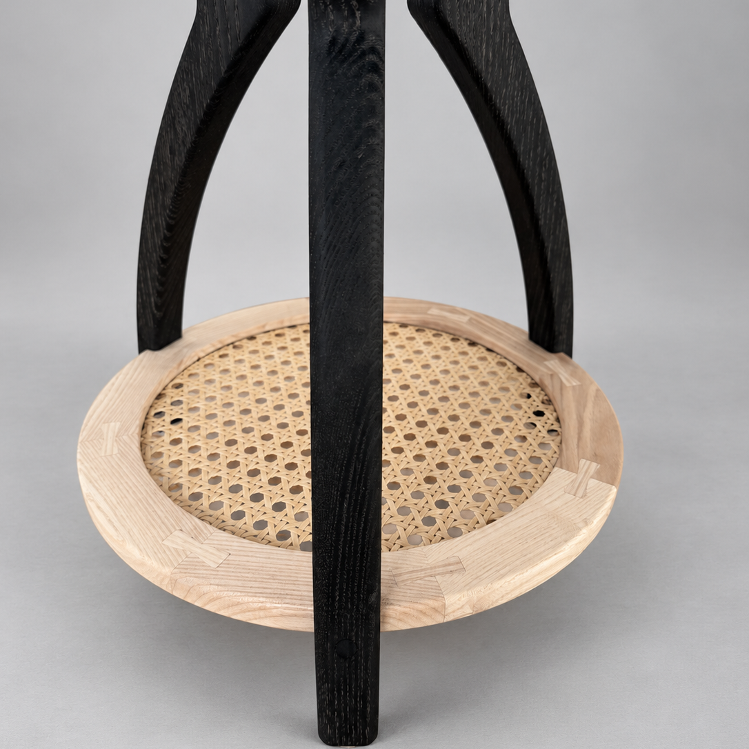 Vienna | A Side Table with Timeless Character