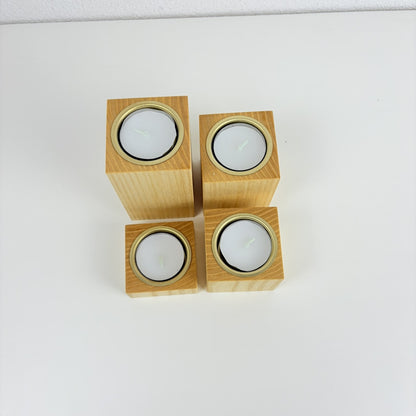 Elegantes 4er Set Teelichthalter aus massiver Esche mit edlen Messingeinsätzen
