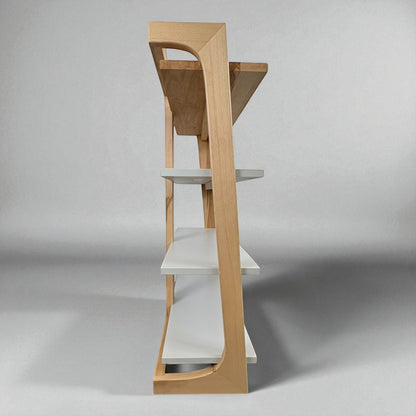 Design Massivholz-Beistellregal aus Kernbuche