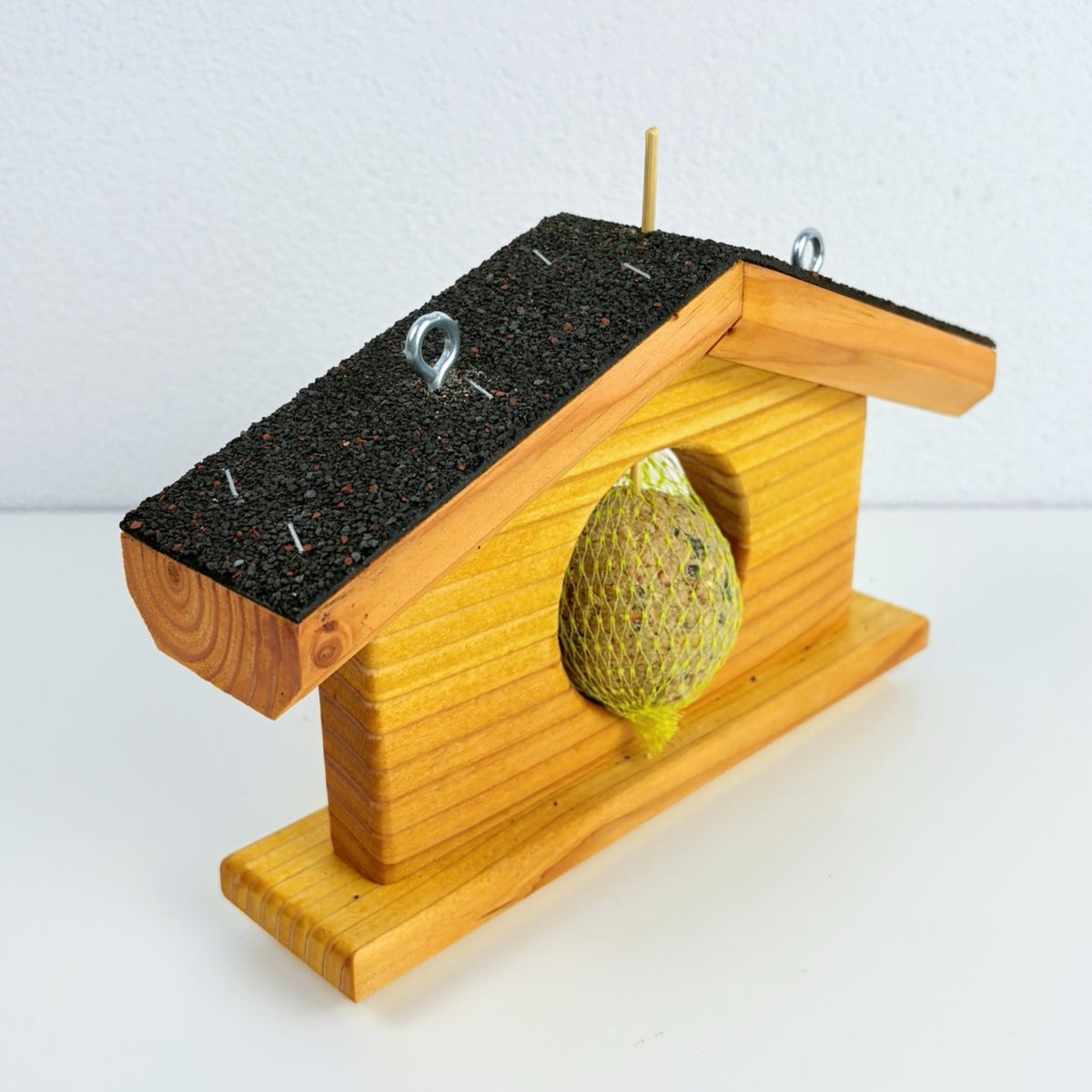 Vogellisi | Ein charmantes Vogelhaus aus Holz