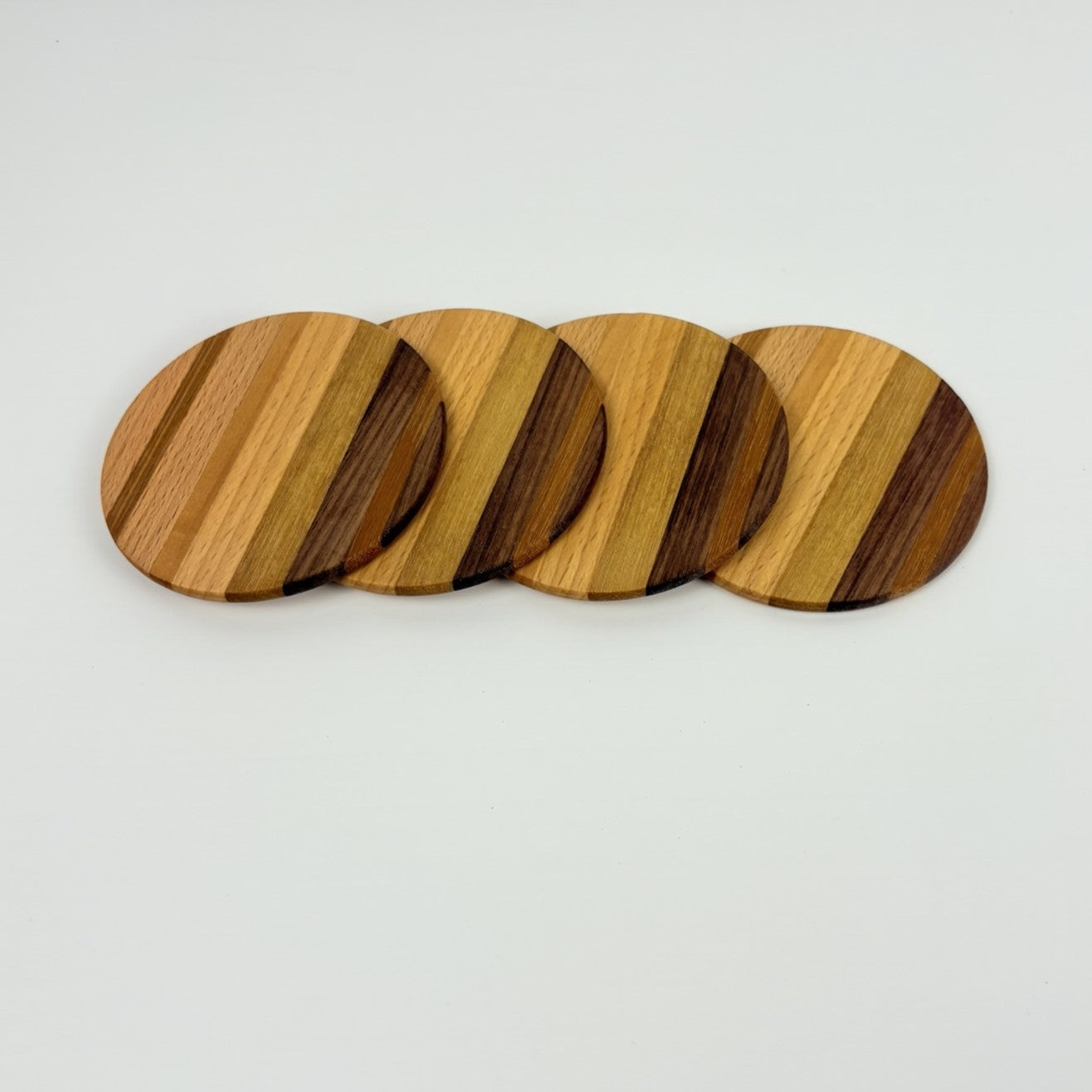 4er Set Glasuntersetzer rund aus Holz
