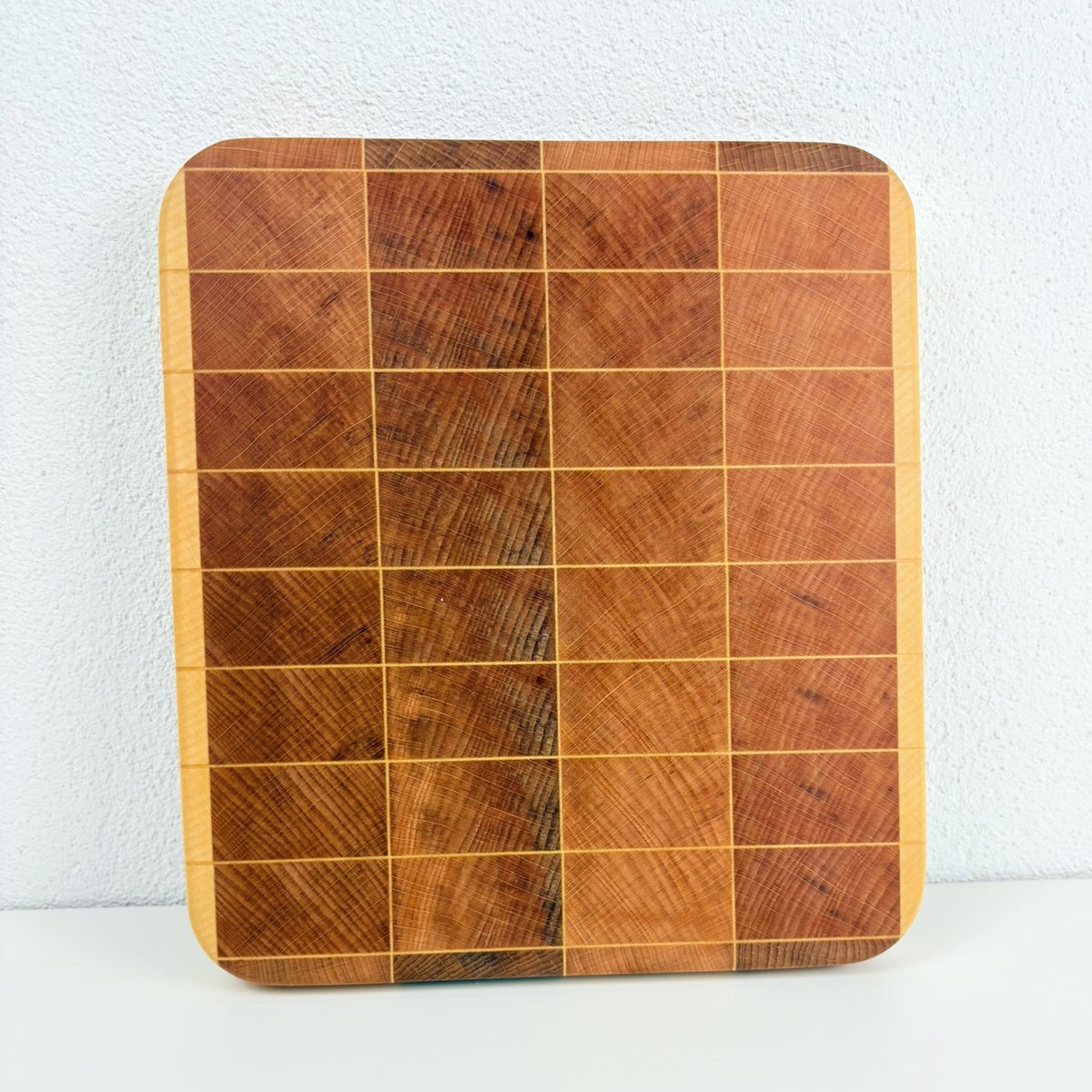 Scotty | A Characterful End Grain Cutting Board
